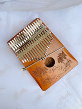Load image into Gallery viewer, Birdsongs &amp; Tropical Dreams Kalimba
