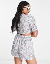 Load image into Gallery viewer, Beach Short Co-Ord In Floral Ditsy Print
